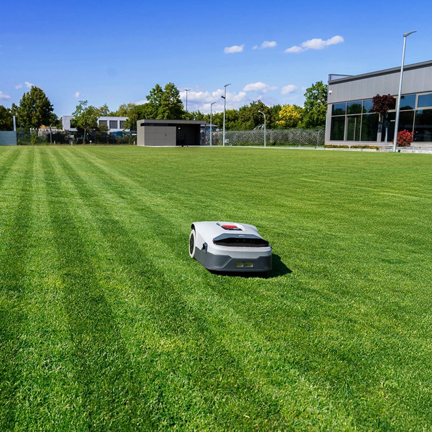 How to Choose the Right Robot Lawn Mower for Your Yard in 2026