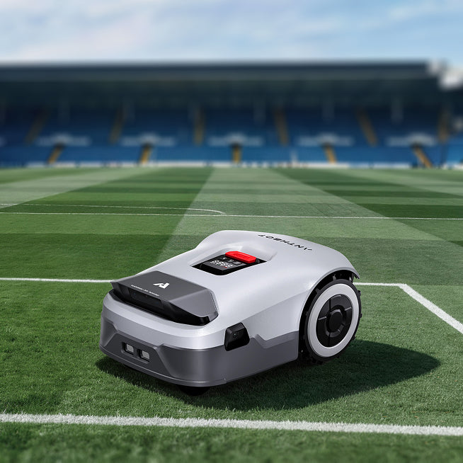 Clean Sheet Season robot mower Genie