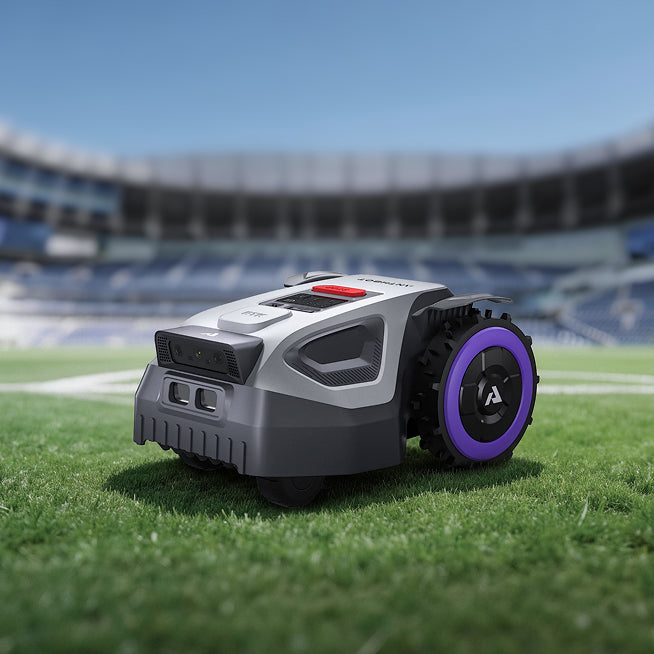 Clean Sheet Season robot mower M9